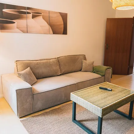 Rr - Comfortable 90 & 60 Qm - - Wifi