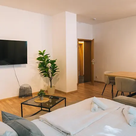 Rr - Comfortable 90 & 60 Qm - - Wifi Апартаменты *