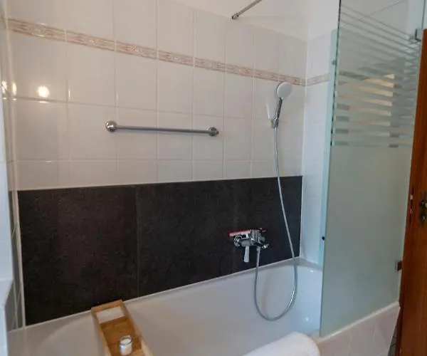 Rr - Comfortable 60 Qm - - Wifi * ماغديبورغ